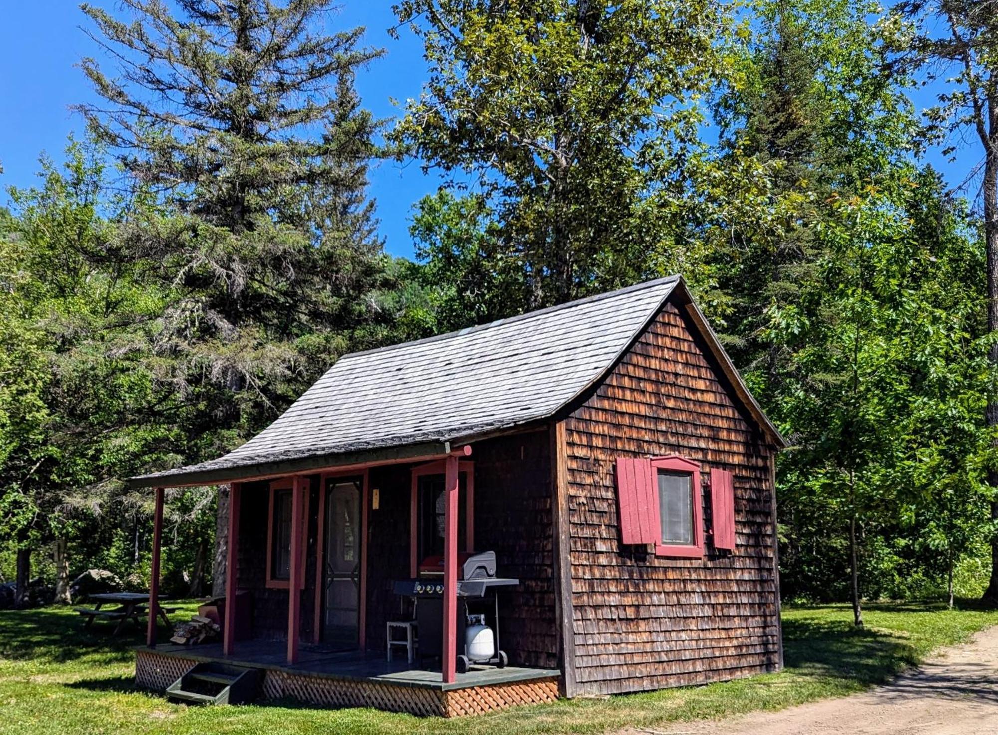 Vila Riviere Petit Saguenay Exteriér fotografie